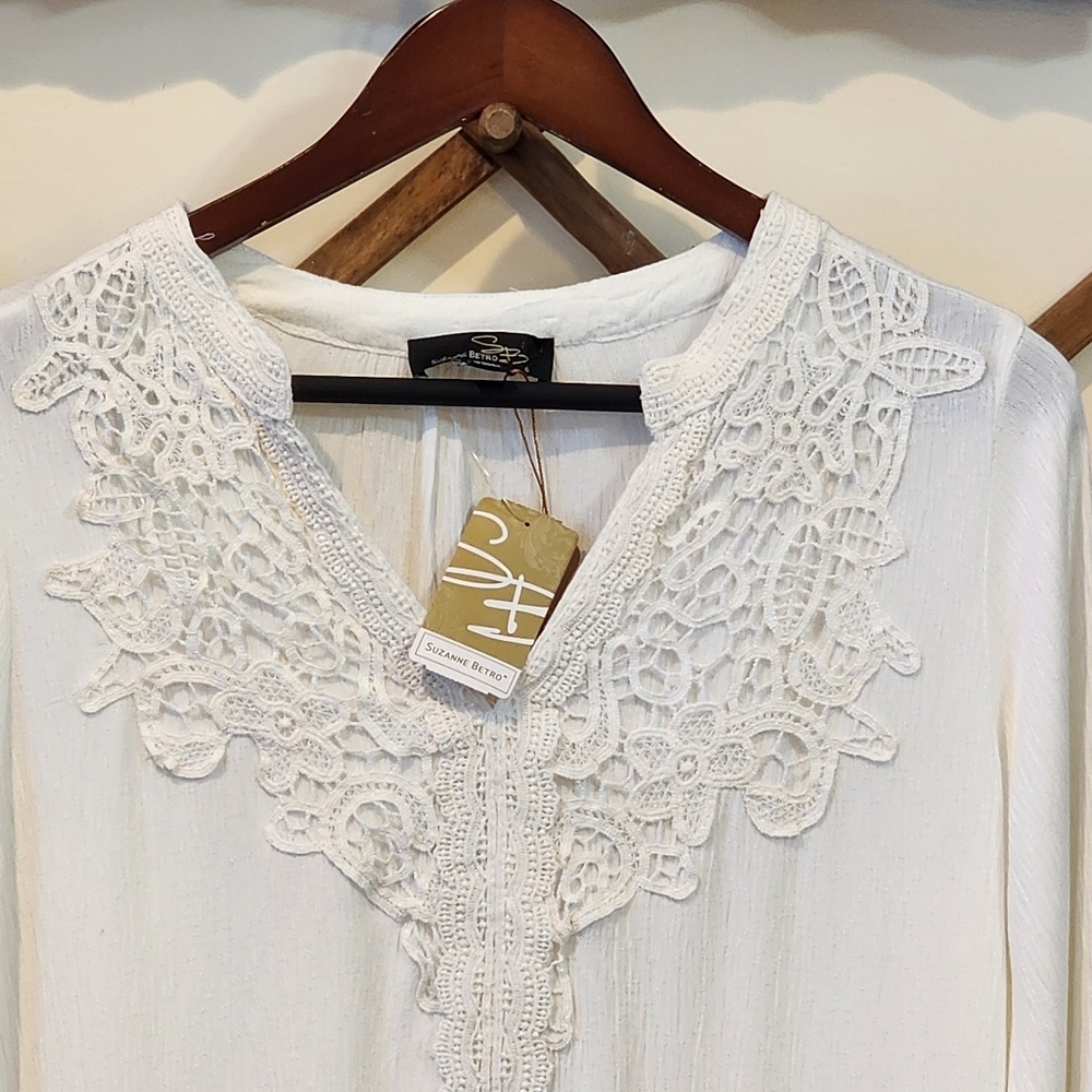 Suzanne Betro Tunic Blouse Cream White Medium NWT Crochet Lace Boho Bell Sleeve - Picture 3 of 16